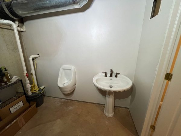 Newtown-mancavewaterlessurinal-pro3-1